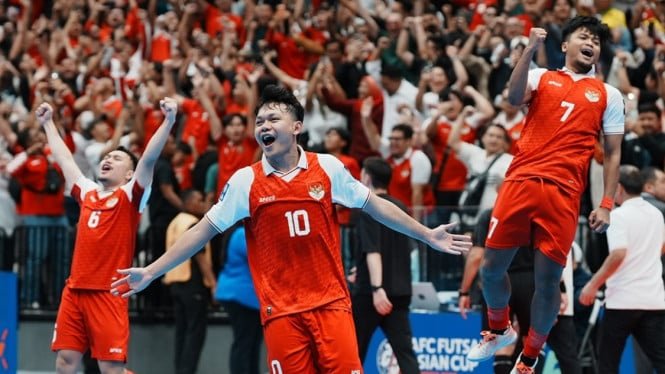 69853b192f824-pemain-timnas-futsal-indonesia_gemini_665_374.jpg