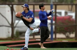 A jornada de três turfeiras dos Dodgers começa com Shohei Ohtani e Yoshinobu Yamamoto conquistando o monte no Arizona