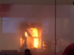 Incêndio em máquina de pipoca atrasa brevemente a vitória do time masculino de basquete de Oklahoma sobre a Geórgia