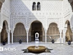 Jeffrey Epstein tentou comprar uma mansão em Marrocos dias antes de ser preso