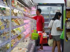 Ações da Sheng Siong caem 3.5% após rebaixamento do OCBC