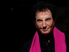 Polícia francesa invade Arab World Institute na investigação de Jack Lang ligada a Epstein