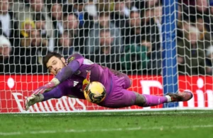 Leeds venceu o Birmingham nos pênaltis e avançou para a 5ª rodada da FA Cup