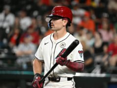 A estrela dos Diamondbacks, Corbin Carroll, supostamente quebrou o osso do hamato, perderá o WBC e pode perder o dia de estreia