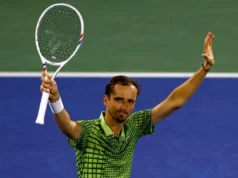 Medvedev conquista o título de Dubai por omissão