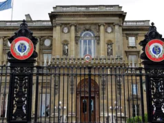 Governo francês alerta promotor sobre ligações com Epstein