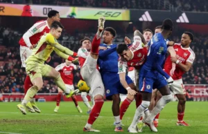 Arsenal vence Chelsea por 1 a 0 e avança à final da Copa da Liga