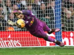 Leeds venceu Birmingham nos pênaltis na partida da copa, Wolves sobrevive ao banho de lama de Grimsby