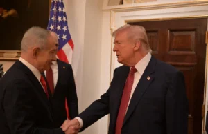 O presidente Trump e o primeiro-ministro Netanyahu concordaram que os EUA pressionarão o Irão para reduzir as vendas de petróleo à China, informou a Axios.