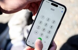 7News The Issue Podcast: As empresas de telecomunicações estão fechando milhares de telefones devido à crise do Triple-0. O que fazer se você for afetado