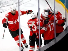 Hóquei no Gelo – Canadá derrota França, Suíça e República Tcheca por 10 a 2 em emocionante prorrogação