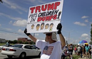 Ligações para o 911 revelam condições brutais para crianças no centro de detenção de Trump