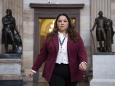 Democratas criticam autoridades de imigração como ‘patrulhas de escravos’ dos dias modernos