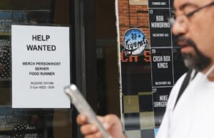 Audiências de Epstein derretem Pam Bondi e o mercado de trabalho sofre uma queda de Trump