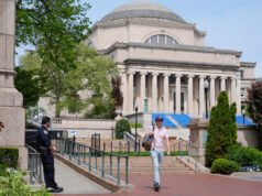 Os capangas de deportação de Trump se passam por policiais para invadir dormitórios e prender um estudante