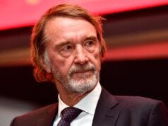 Starmer exige desculpas de Sir Jim Ratcliffe por comentários ‘ofensivos e errados’ sobre imigração