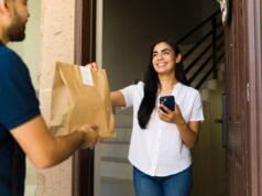 Mulher pede asas para o Super Bowl – não está preparada para saber por que perdeu o pontapé inicial