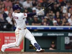 A negociação simulada 1 por 1 de Padres-Astros traz o veterano Gold Glover para San Diego