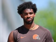 Deion Sanders defende a seleção do filho Schedure para o Pro Bowl