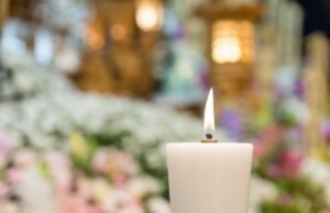 Homem comparece ao funeral da tia – mensagem que recebe após o choque: ‘arrasado’