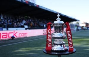 Sorteio da quinta rodada da FA Cup ao vivo: Arsenal, Liverpool e Chelsea descobrem adversários entre os clubes