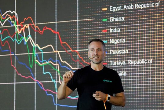 Por que o CEO da Tether está em toda parte agora