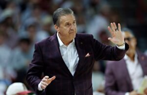 John Calipari, do Arkansas, envia mensagem para vários NBA All-Stars