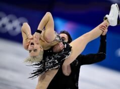 Romance olímpico se torna viral quando patinadora dos EUA pede em casamento o atleta olímpico espanhol