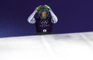 Atletas olímpicos são banidos da competição minutos antes do evento por causa de problema no guarda-roupa