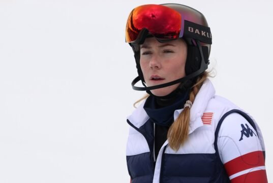 Mikaela Shiffrin tem uma resposta de uma palavra depois que Ilya Malinin quebrou seu silêncio olímpico
