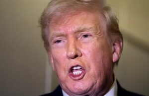 Índice de aprovação de Donald Trump atinge novo mínimo entre independentes