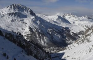 Três britânicos morreram em uma avalanche em uma estação de esqui nos Alpes franceses