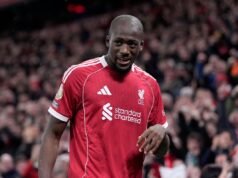 Arne Slott confirmou que o Liverpool está em novas negociações com Ibrahima Konate sobre uma extensão de contrato