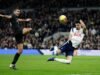O chute de escorpião de Dominic Solanke ressuscita o Tottenham enquanto o Man City causa grande choque pelo título