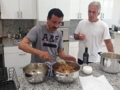 Epstein disse ao bilionário dos Emirados que “adorava vídeos de tortura” enquanto os legisladores identificavam nomes editados