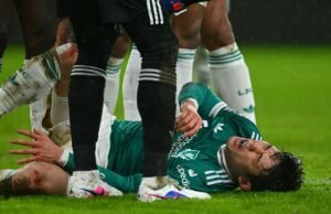 Arne Slott dá atualizações sobre Wataru endo após a última lesão no Liverpool