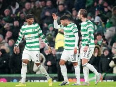 Alex Oxlade-Chamberlain causa impacto imediato no Celtic enquanto o Rangers perde pontos na corrida pelo título