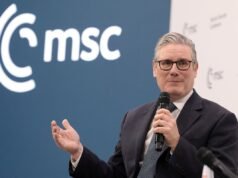 Keir Starmer enviará navios de guerra do Reino Unido para o Ártico após a ameaça de Trump na Groenlândia, diz que a Europa deve se preparar para a guerra