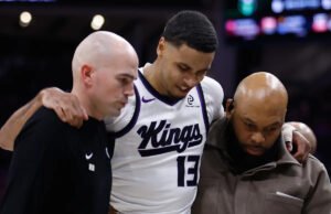 Keegan Murray, dos Kings, afastado por pelo menos 2 semanas devido ao agravamento da entorse de tornozelo