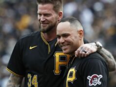 O técnico do Pirates traz o arremessador All-Star aposentado como mentor de treinamento de primavera