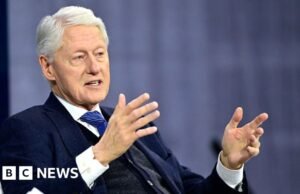 Bill Clinton é questionado sobre fotos de banheiras de hidromassagem e testemunha que não sabia “nada” sobre os crimes de Epstein