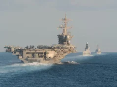 Ministro das Relações Exteriores iraniano participa de conversações com os EUA em Genebra enquanto as forças de segurança iniciam o treinamento no Estreito de Ormuz