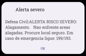 Manaus registrou alagamentos após a Defesa Civil emitir alerta nesta segunda-feira (2).