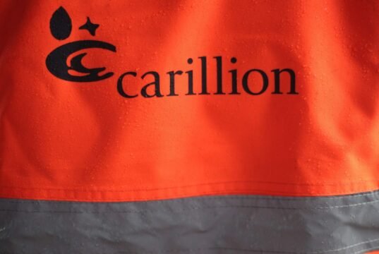 Watchdog multa ex-chefe do Carillion por ações ‘imprudentes’