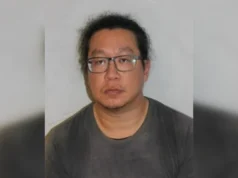 Trabalhadora infantil britânica presa por abuso sexual infantil em série