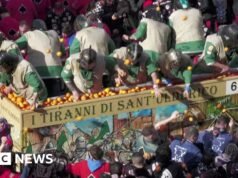 Batalhas de rua históricas acontecem em cidades italianas