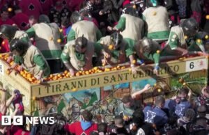 Batalhas de rua históricas acontecem em cidades italianas