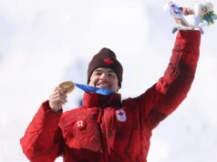 Kingsbury, do Freestyle Canada, ganha ouro no novo evento dual magnata