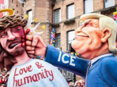 Trump foi cruelmente ridicularizado no Dia do Presidente com carros alegóricos satíricos em festival alemão