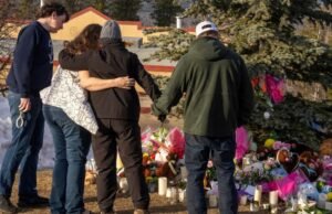 Canadá lamenta a morte de oito pessoas em tiroteio em escola